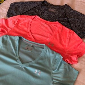 (3) Under Armour Tech Twist V-Neck Top